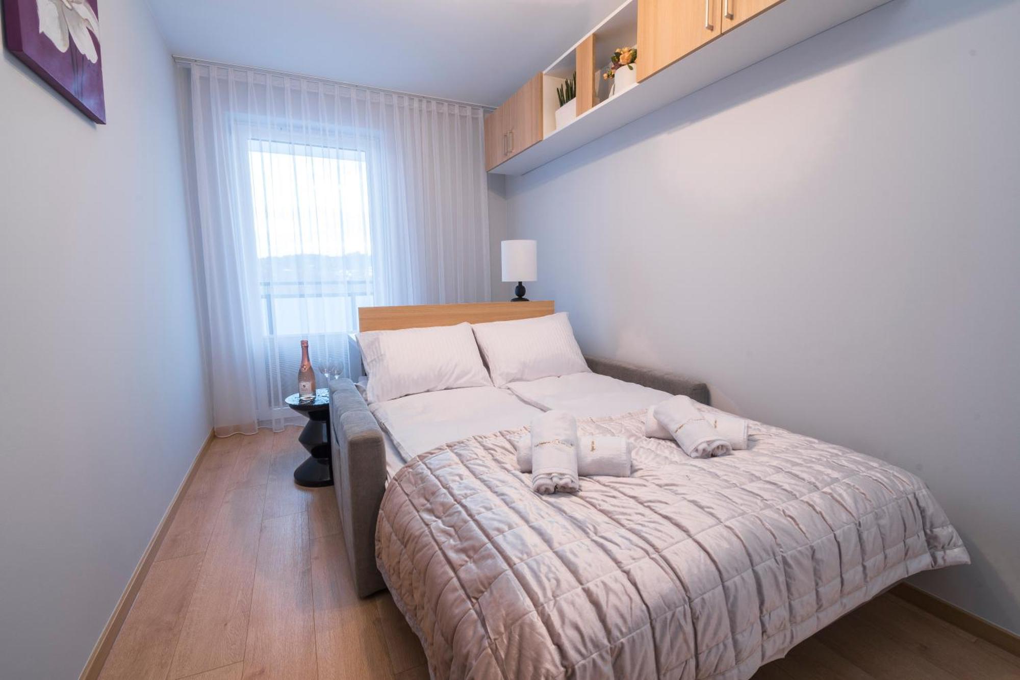 Ksiezycowy Z Garazem Apartament
