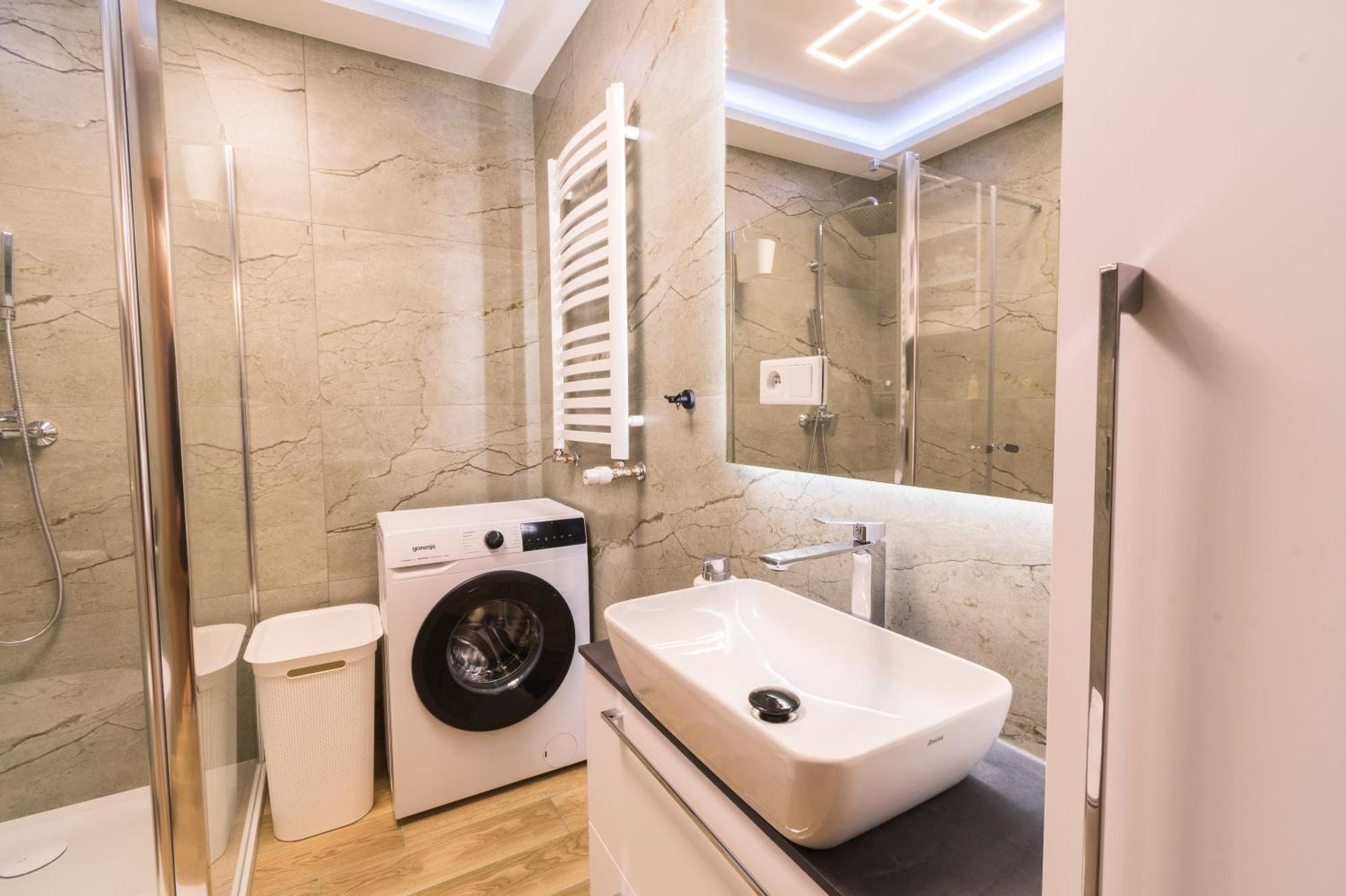 Apartament Ksiezycowy Z Garazem *